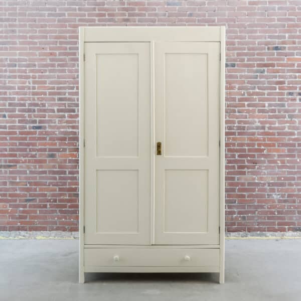 Brocante Wäscheschrank