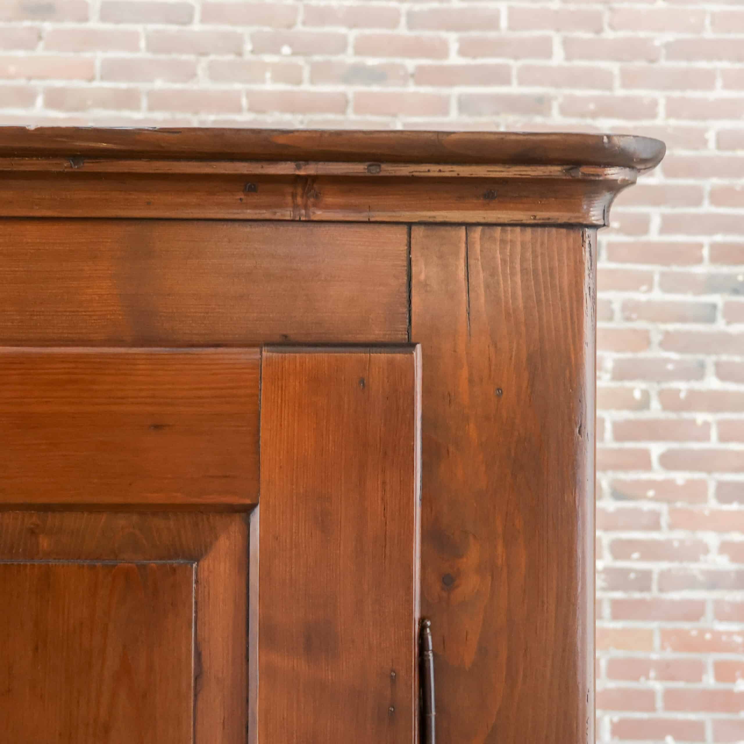 Antiker Einzeltürschrank – Abbildung 3