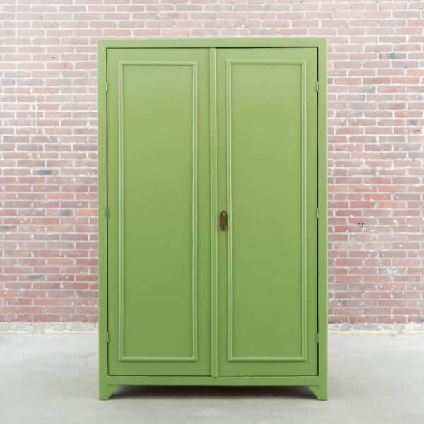 Brocante grüner Wäscheschrank