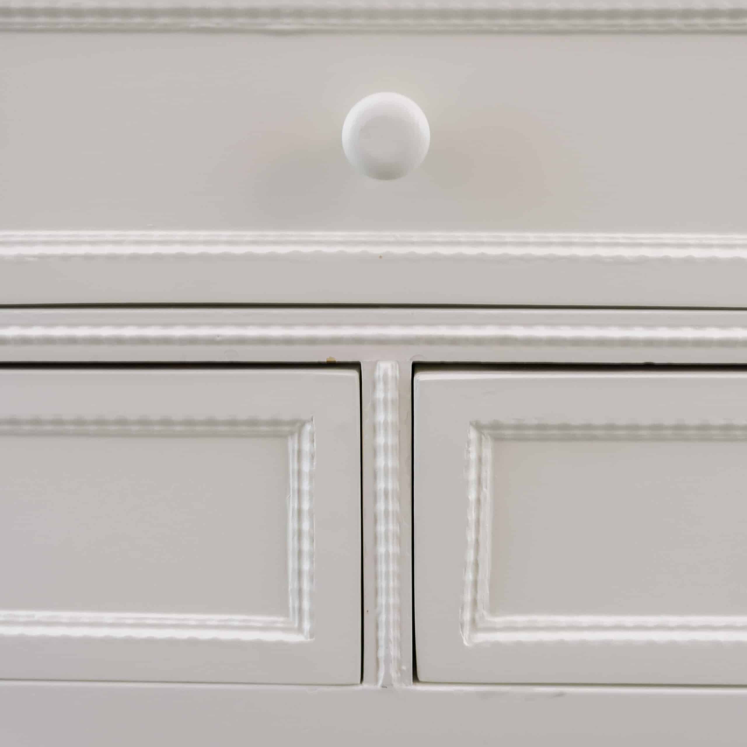 Brocante-Schrank mit drei Türen – Abbildung 8
