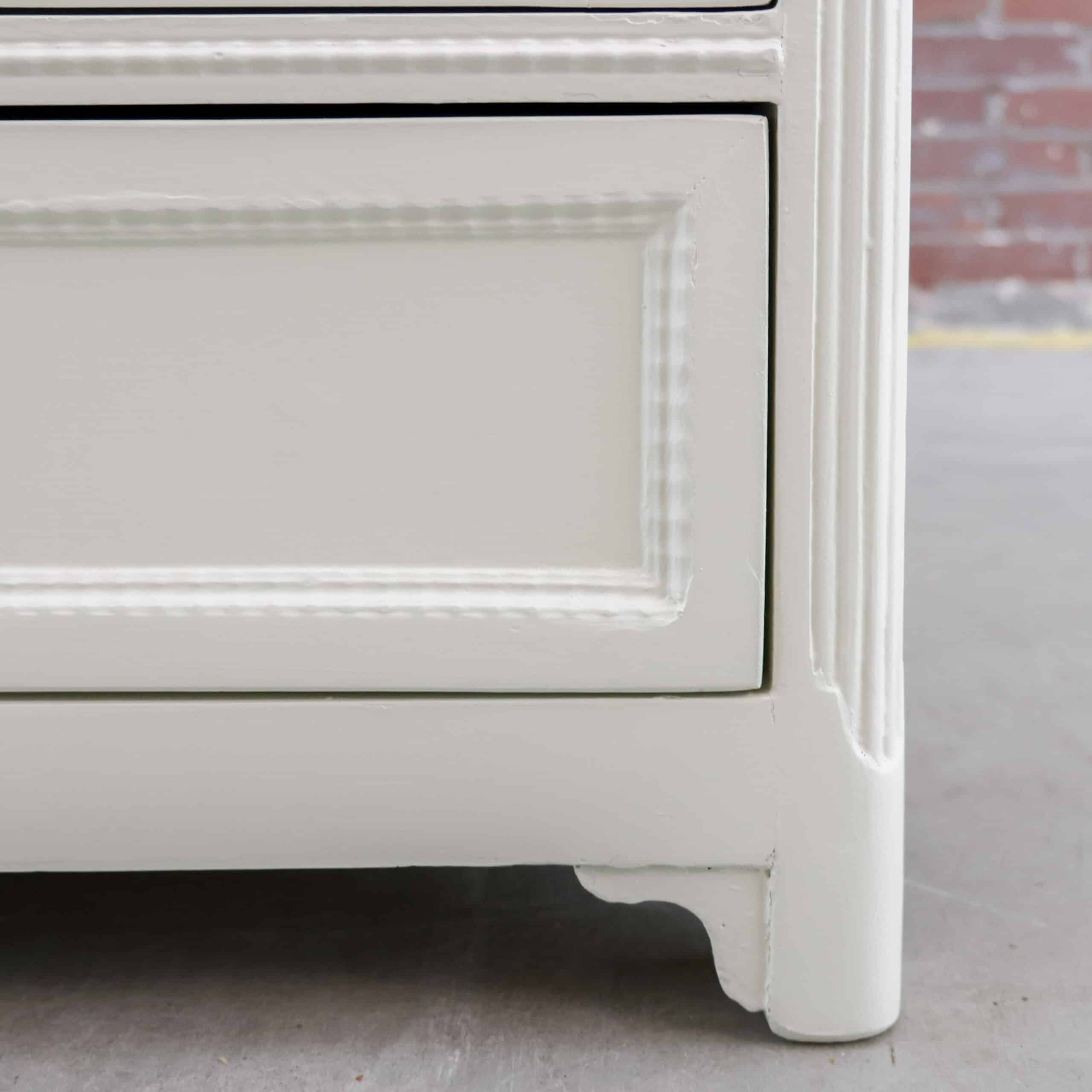 Brocante-Schrank mit drei Türen – Abbildung 9