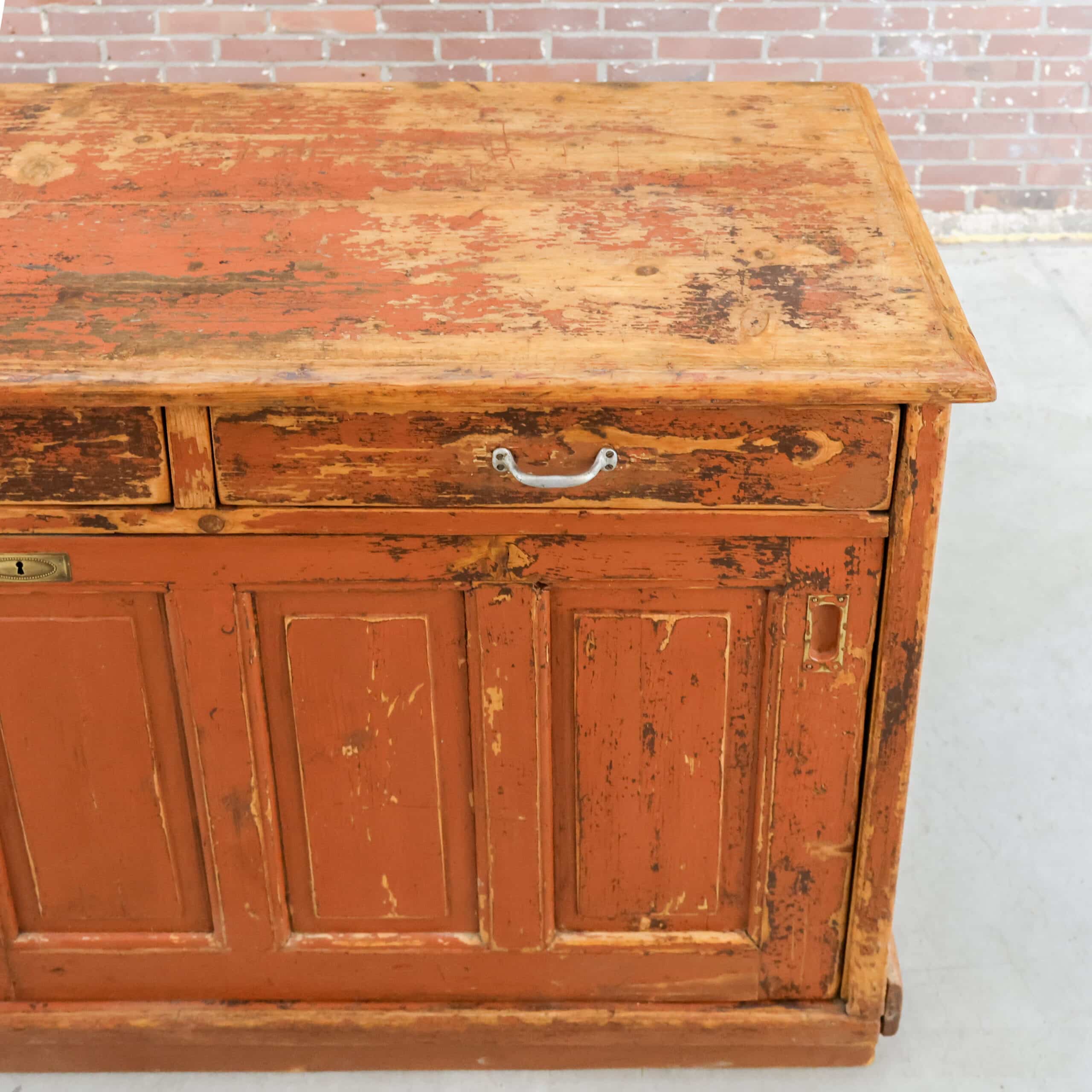 Brocante-Sideboard mit Schiebetüren – Abbildung 6