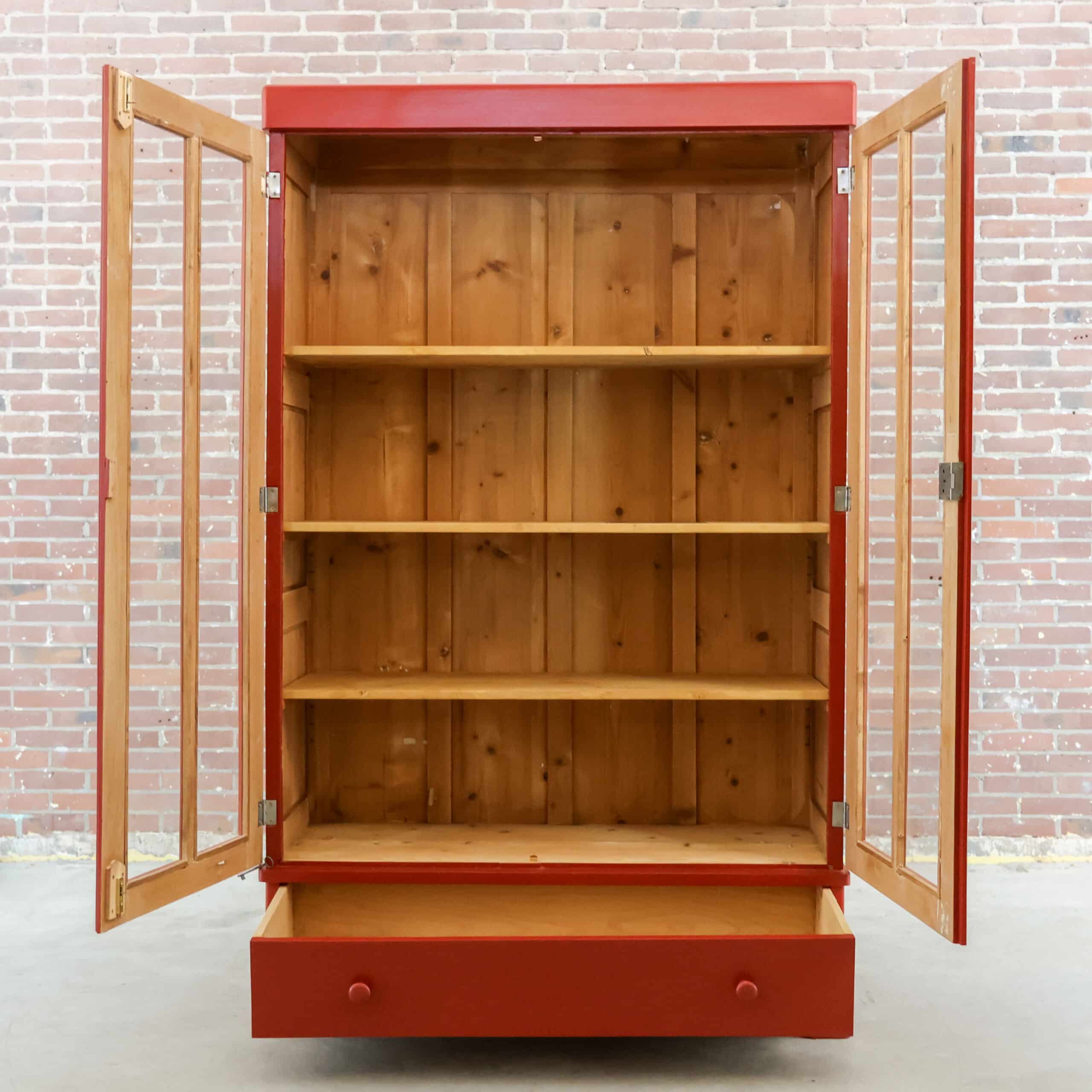 Rote Brocante-Vitrine – Abbildung 2