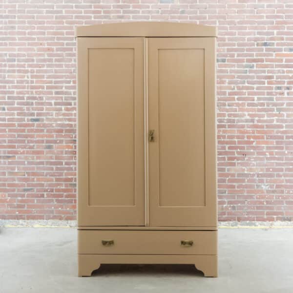 Brocante Wäscheschrank