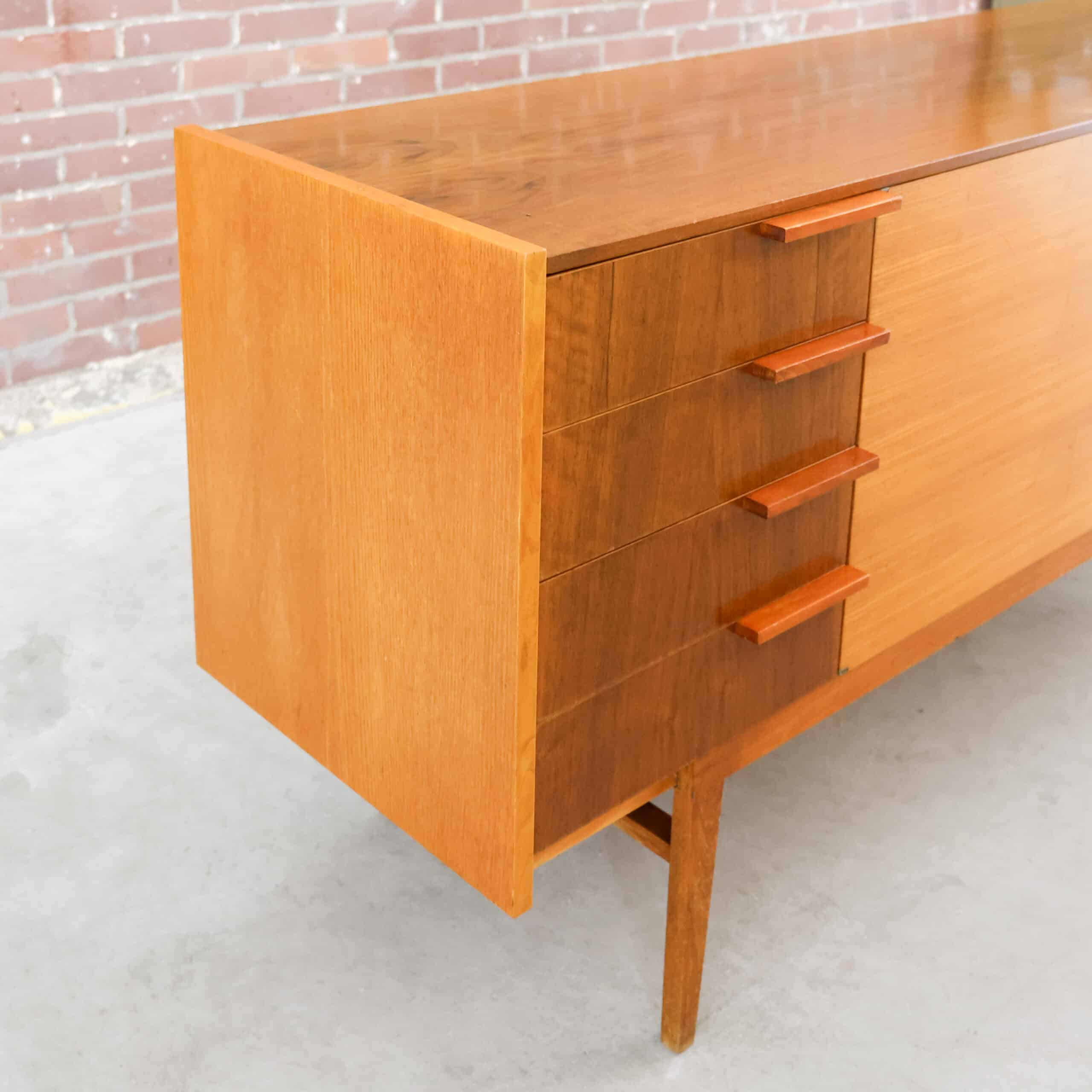 Mid-Century-Sideboard – Up Závody – Abbildung 12
