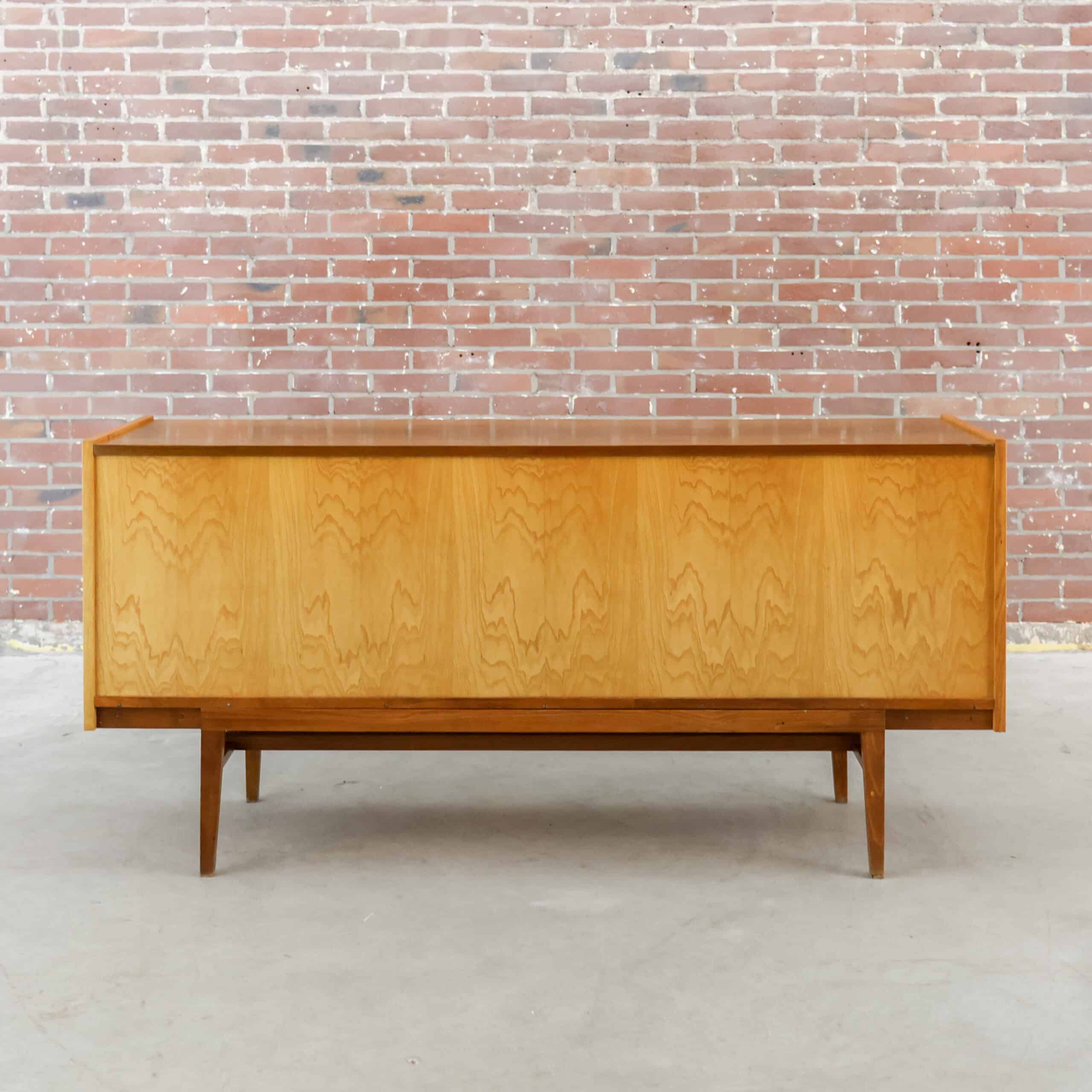 Mid-Century-Sideboard – Up Závody – Abbildung 17