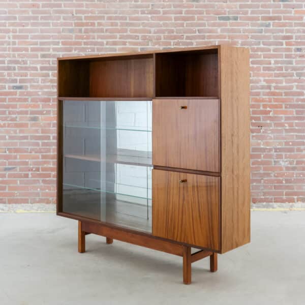 Mid-Century-Bar-Schrank – Novy Domov