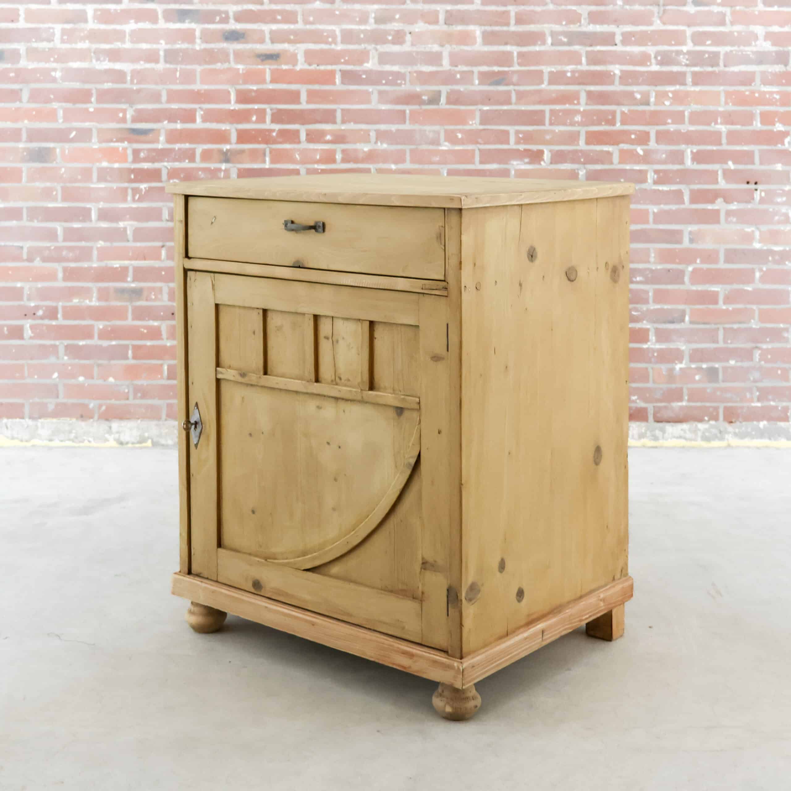 Kiefernholz-Sideboard – Abbildung 9
