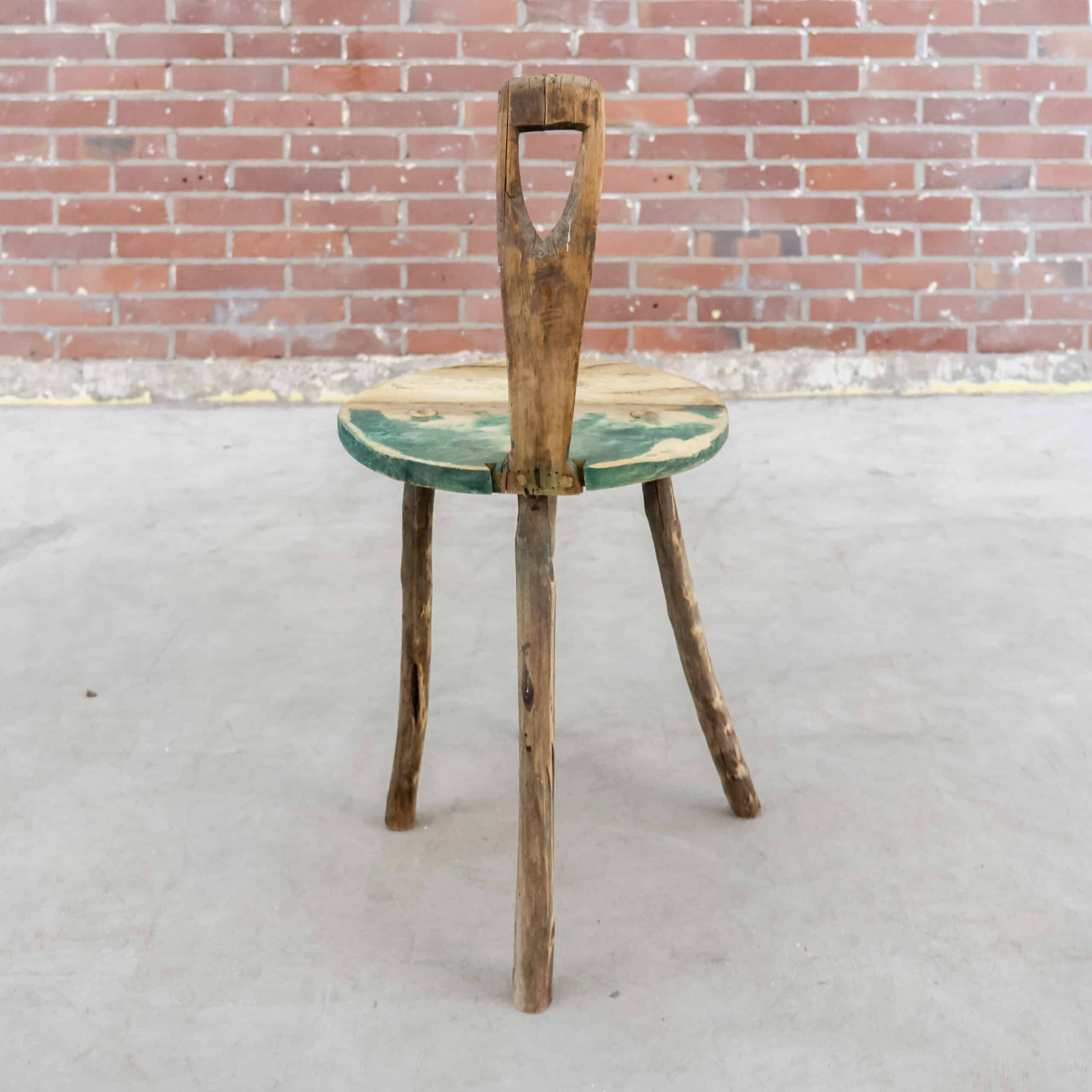 Rustikaler Milchhocker aus Holz – Abbildung 5