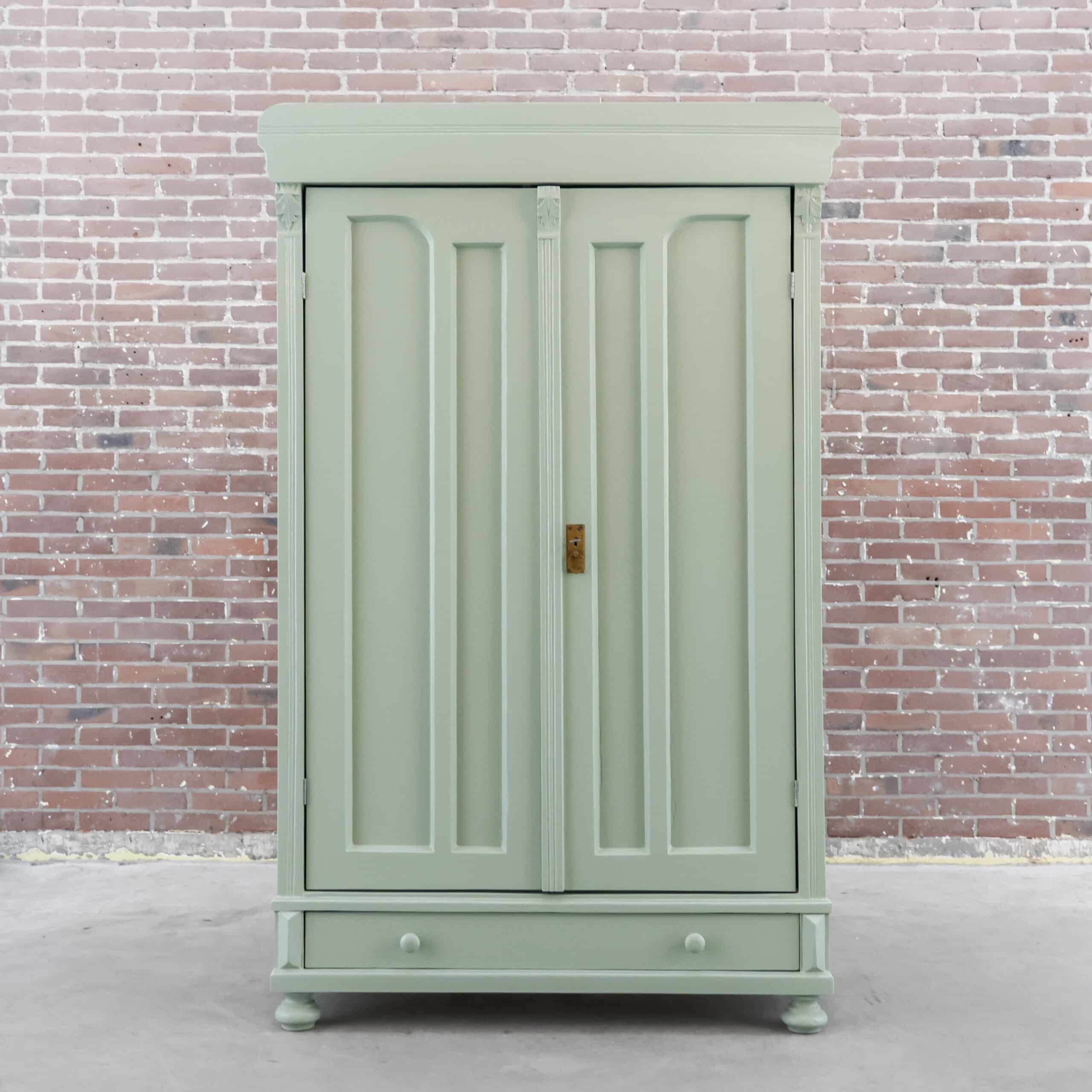 Brocante Wäscheschrank