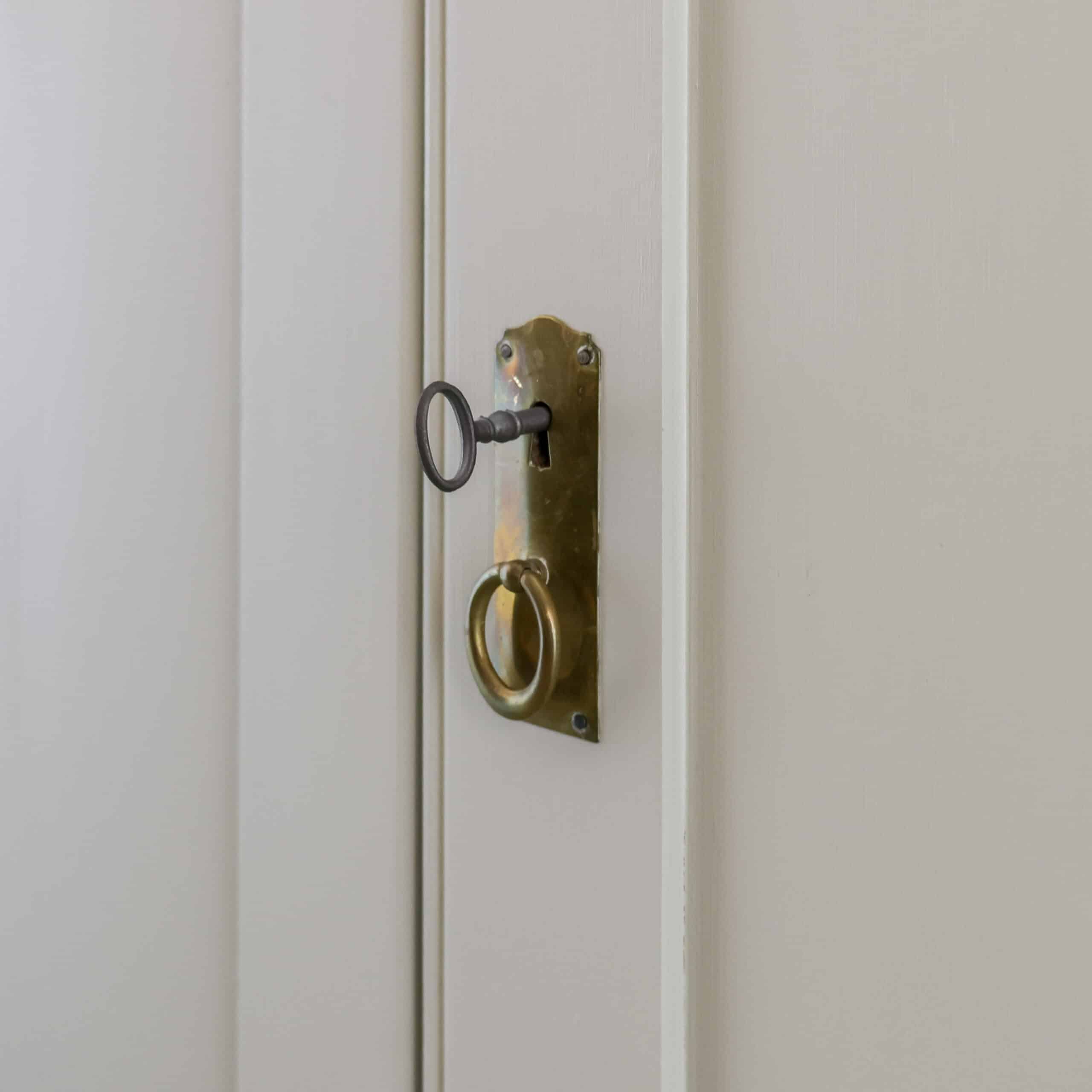 Brocant-Wäscheschrank - Bild 5