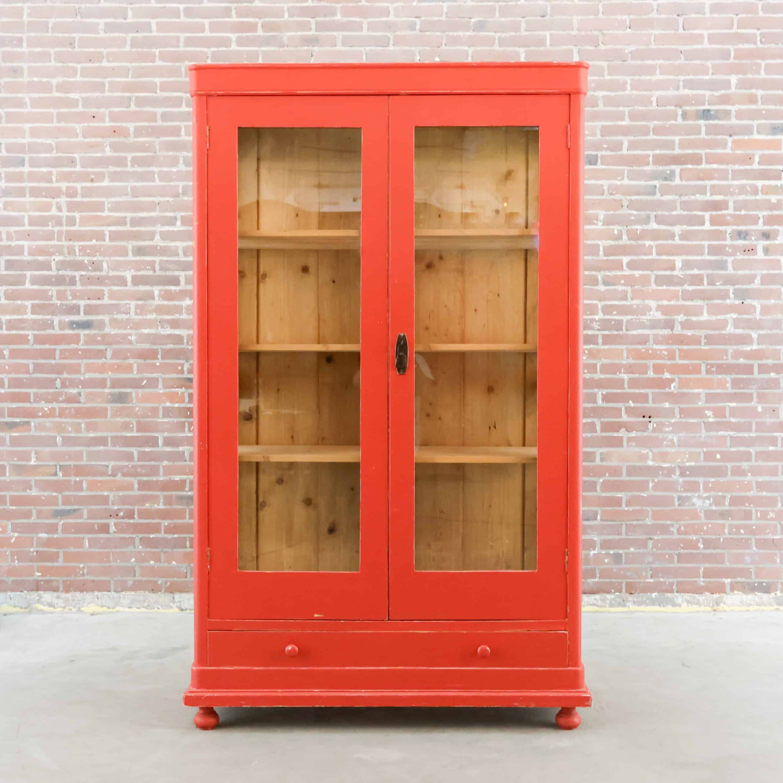 Rote Brocante-Vitrine – Abbildung 2