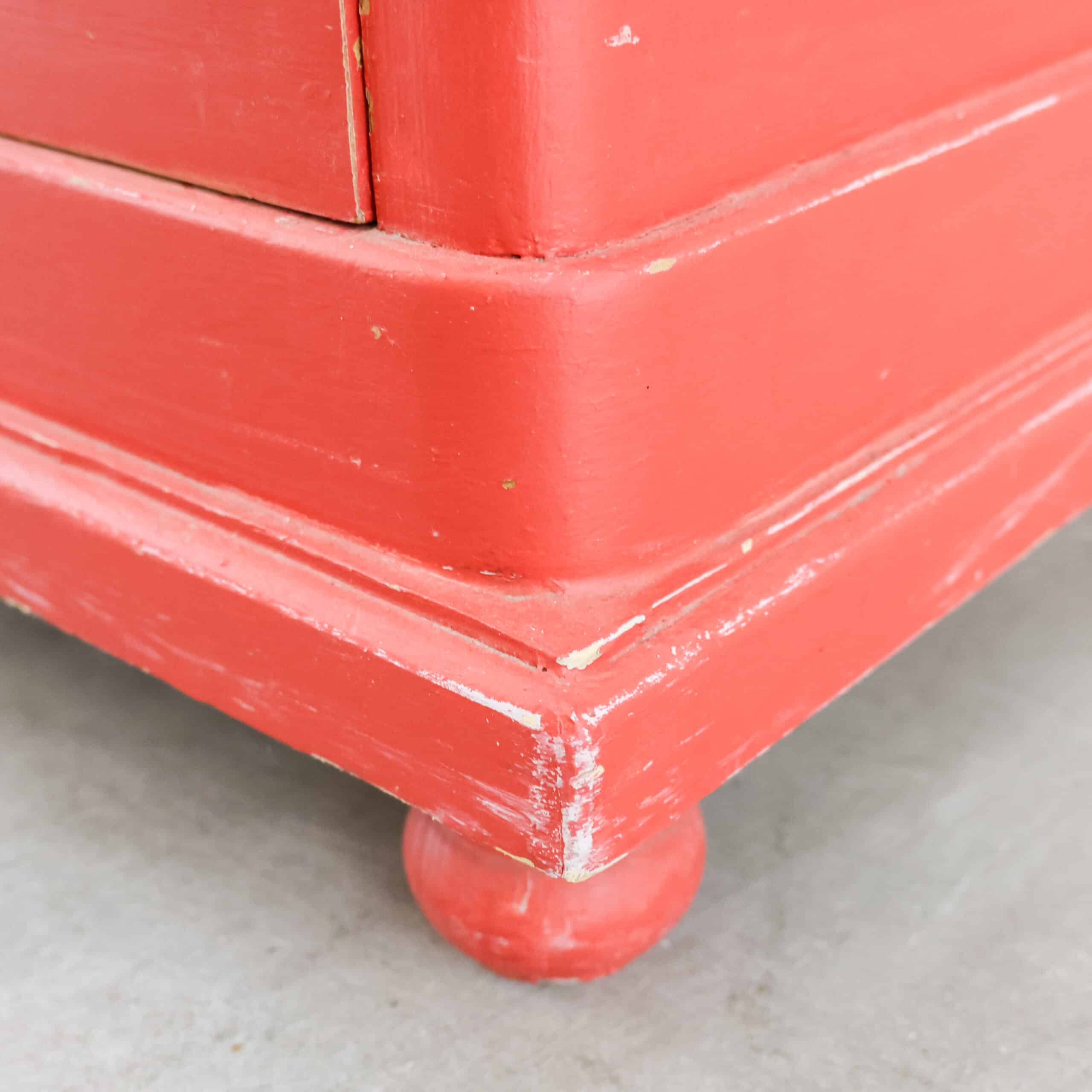 Rote Brocante-Vitrine – Abbildung 9