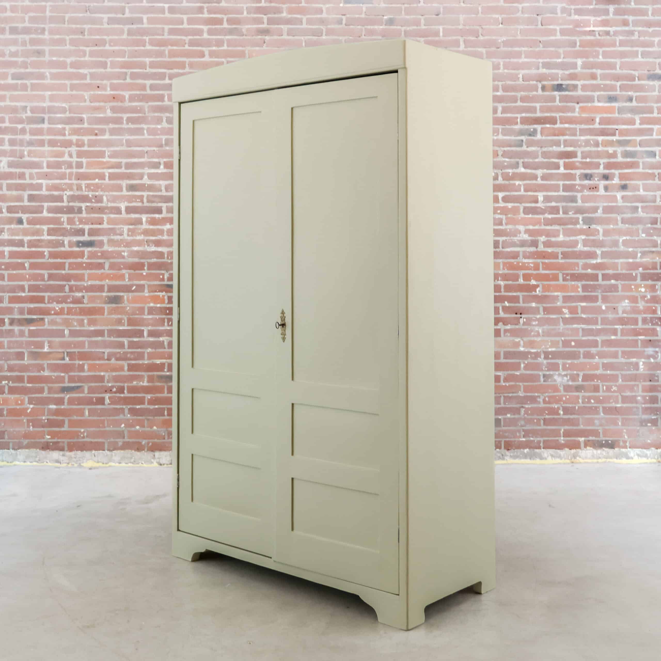 Brocante cremefarbener Wäscheschrank - Bild 7