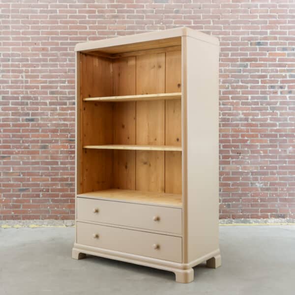 Offenes Bücherregal