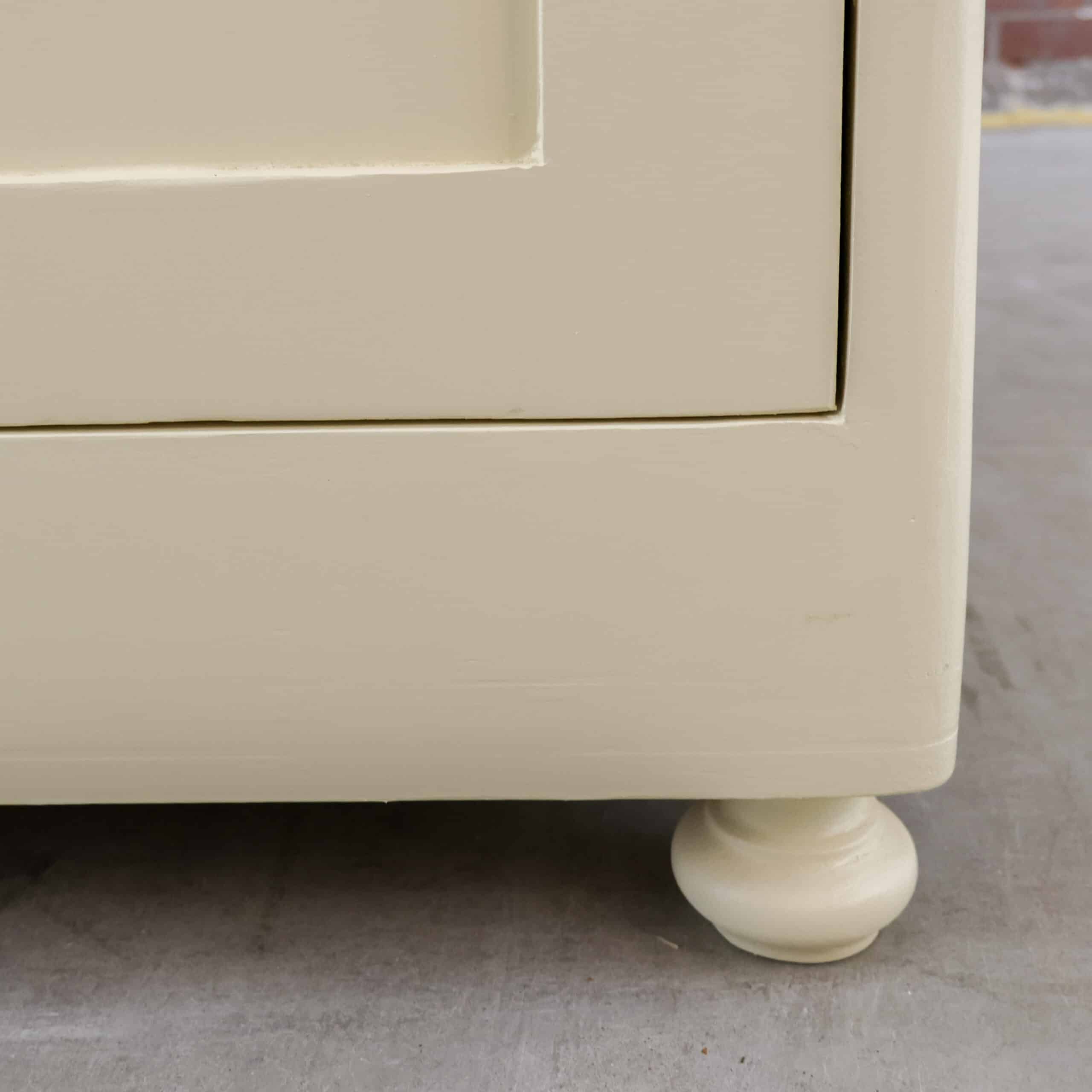 Brocante cremefarbener Wäscheschrank - Bild 5