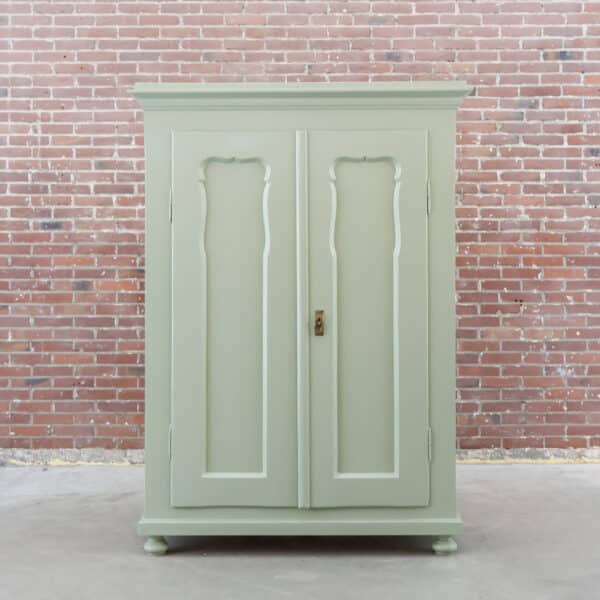 Brocante Wäscheschrank